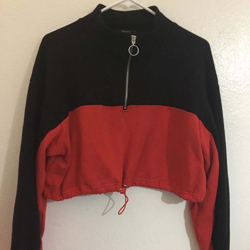 collared & cropped pullover